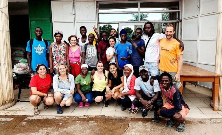 Biblioteca Gambia Africa